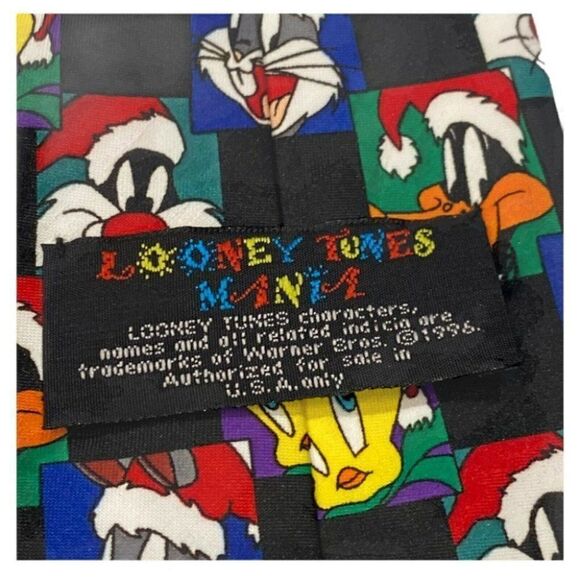 VINTAGE Looney Tunes Christmas Tie Necktie Daffy Bugs Sylvester Tweety 90s Santa - Picture 3 of 9